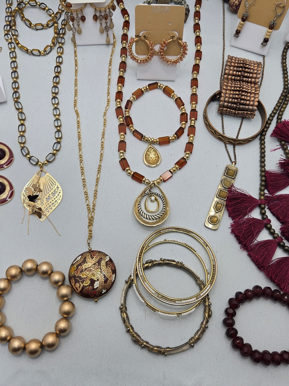 HUGE 34-Pc Vintage Jewelry Lot LUCKY, CHICOS, CLOISONNÉ Estate Necklace Bracelet - Picture 4 of 15